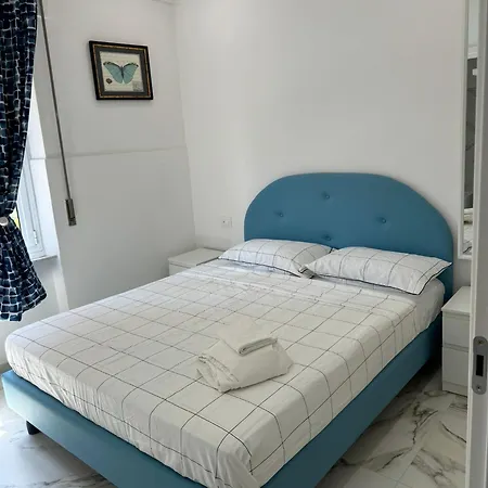 Iris Affitacamera Специя